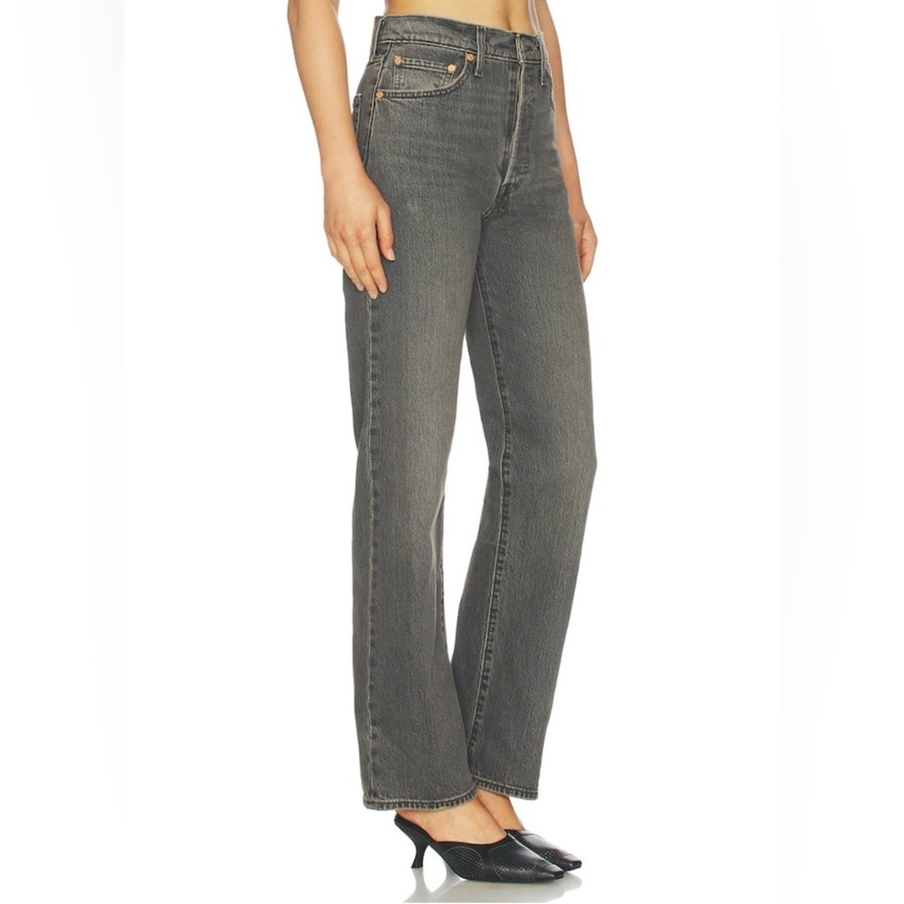 NEW! Levi’s Wedgie Straight Grey Wash 26 W 28 L Premium Denim Jeans High Rise